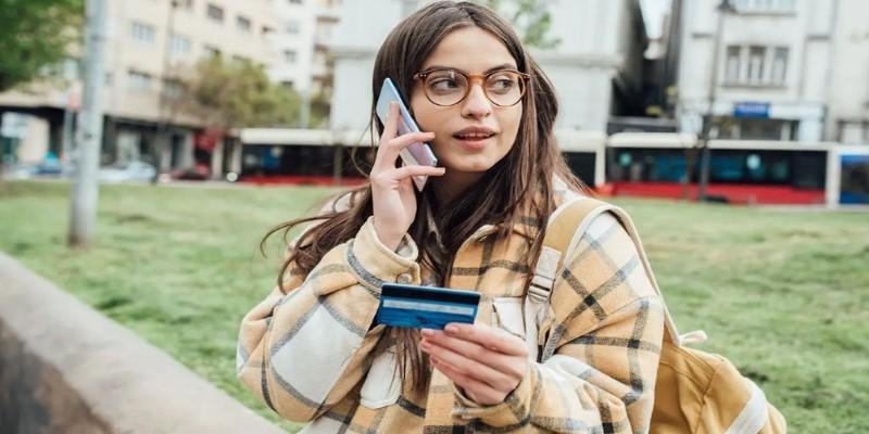 From Deposit to Freedom: Moving from Secured to Unsecured Credit Cards