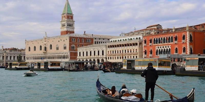 Choosing the Right Venice Neighborhood for Your First Visit